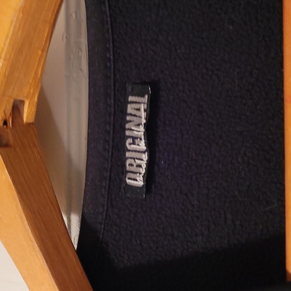 Nicole Miller fleece poncho wrap - Picture 2 of 3